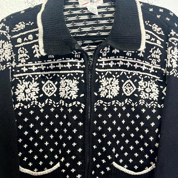 SML Sport Cardigan Sweater Womens Medium Black White Fair Isle Snowflake Zip Up - Picture 4 of 14